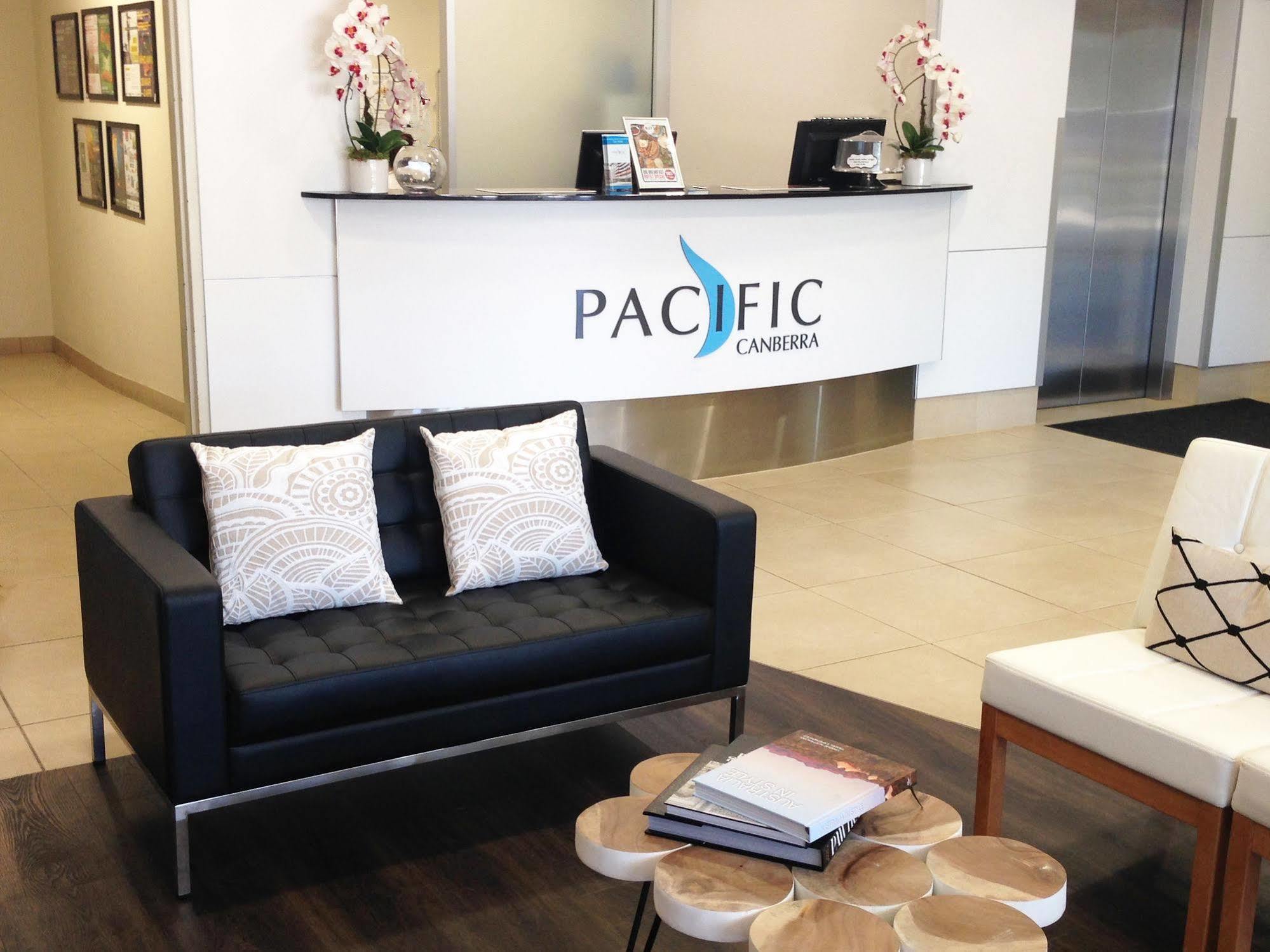Pacific Suites Canberra Exterior photo